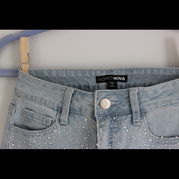Fashion Nova sparkle denim shorts - Picture 3 of 4